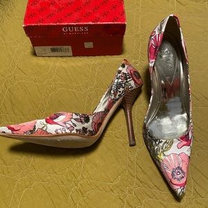 Guess by Marciano, white satin with floral design heel